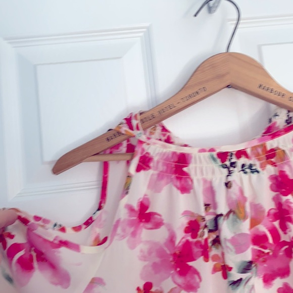 Cold Shoulder Top - Picture 4 of 6